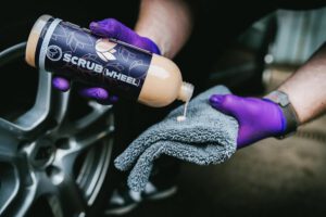 Nanolex Scrub Wheel Felgenreiniger – Professionelle Felgenreinigung für makellose Ergebnisse, Hergestellt in Deutschland