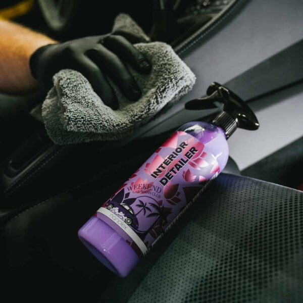 Nanolex Interior Detailer für hochwertige Innenraumpflege von Kunststoff, Leder und Armaturenbrett im Fahrzeug