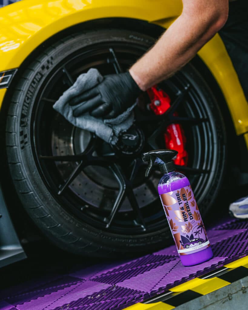 Nanolex Rim & Tire Detailer Anwendung – Professionelle Felgen- und Reifenpflege für makellosen Glanz
