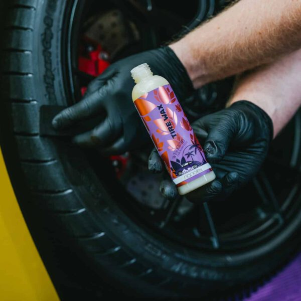 Nanolex Tire Wax Anwendung – Premium Reifenwachs für langanhaltenden Glanz, Made in Germany